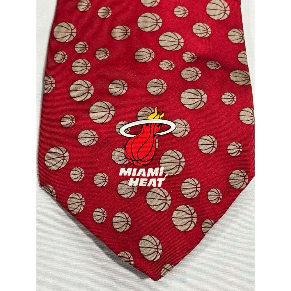 Miami Heat NBA Basketball Novelty Necktie Red Gray RM Sport NWT US